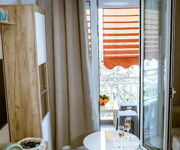 아파트 Raimonda's House